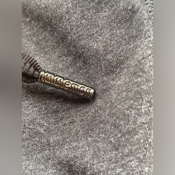 Lululemon Comfy As Sweat Joggers in Heathered Black, Size 10 - Picture 9 of 11